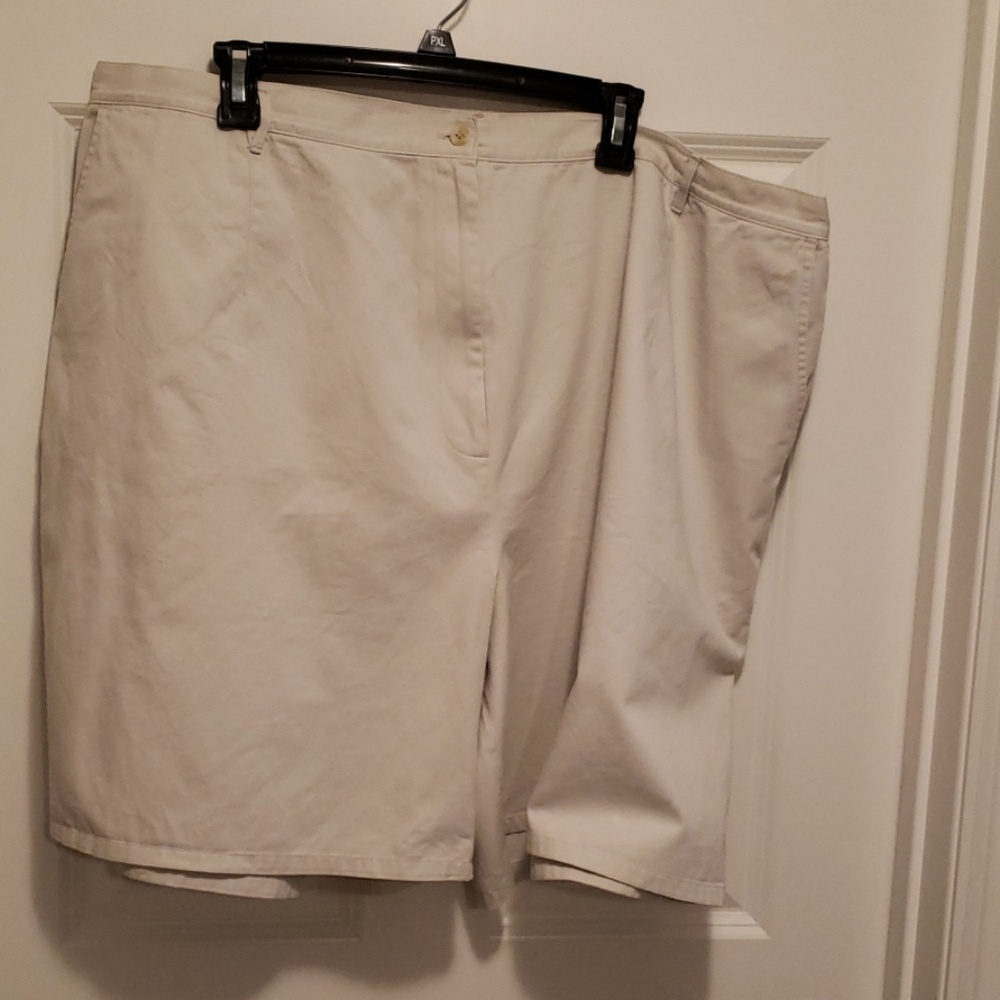 Beige shorts
